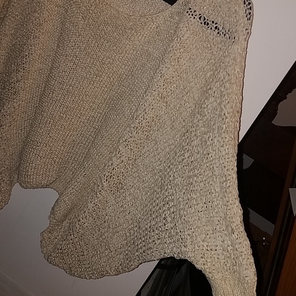 Super cute & comfy batwing sweater - Picture 2 of 3